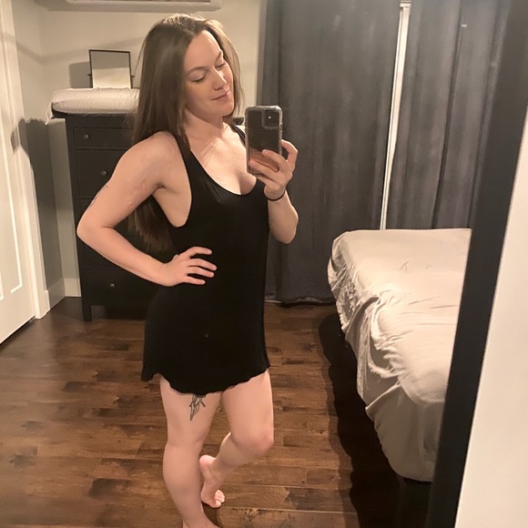 🐈‍⬛ Dynamite Tank Top 🐈‍⬛ - Picture 2 of 8